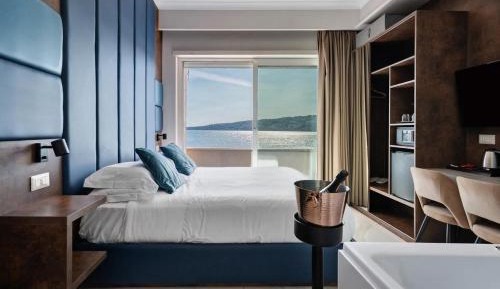 Deluxe Double Room with Sea View