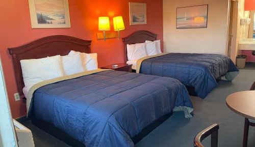 Deluxe Queen Room