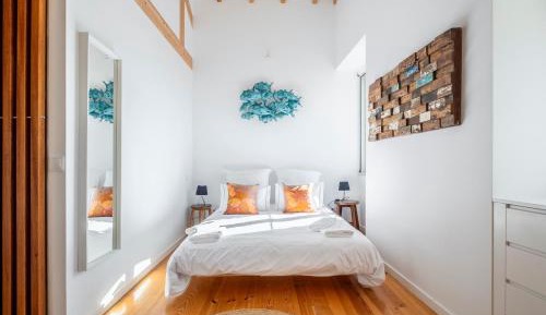 Two-Bedroom Apartment with Sea View