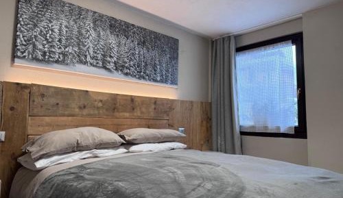 Superior One-Bedroom Apartment