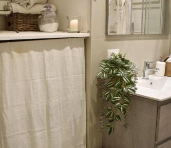 Quadruple Room with Private Bathroom