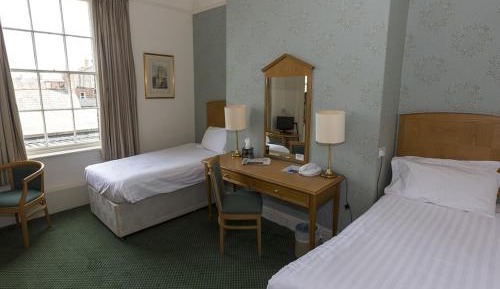 Twin Room with Private Bathroom