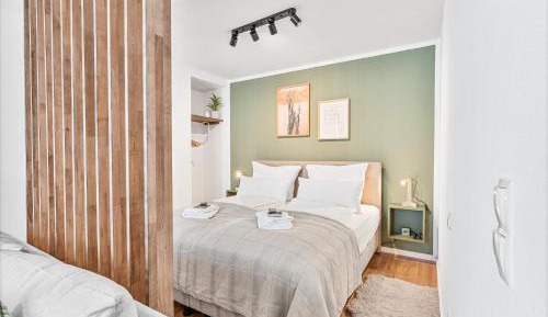 Studio Apartment with Balcony