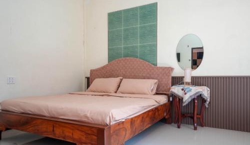 Deluxe Room (2 Adults + 1 Child)