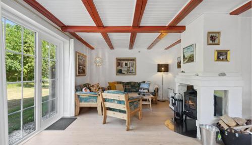 Three-Bedroom Holiday Home 