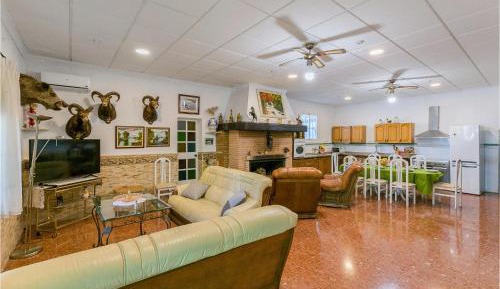 Seven-Bedroom Holiday Home