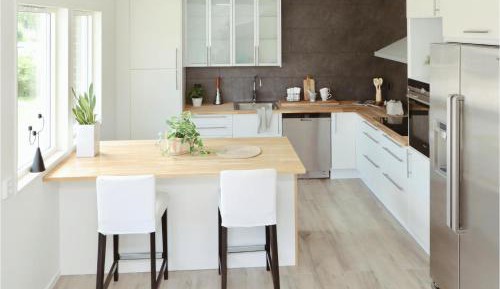 Four-Bedroom Holiday Home