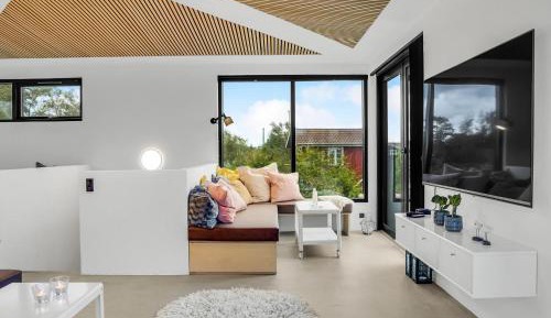 Three-Bedroom Holiday Home 