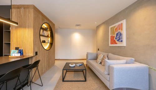 One-Bedroom Deluxe Apartment