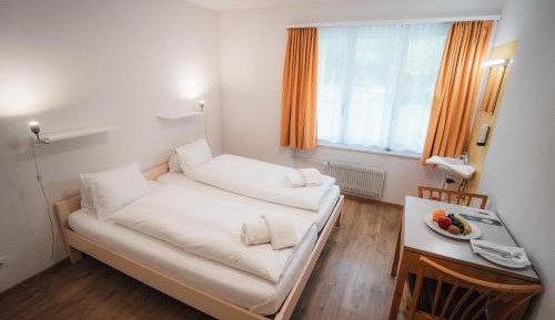 Double or Twin Room with Shared Bathroom
