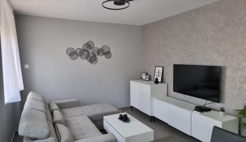 Superior One-Bedroom Apartment with Balcony