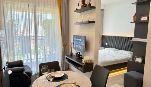 Studio Apartment