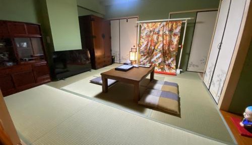 Deluxe Apartment