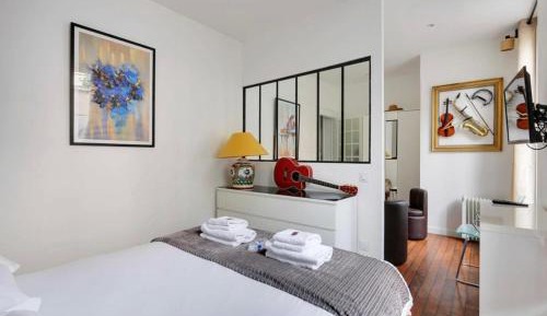 One-Bedroom Apartment