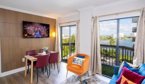 Two-Bedroom Apartment with Lake View