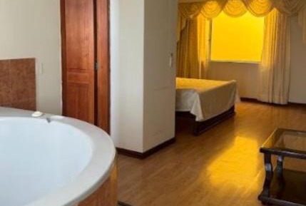 Suite with Spa Bath
