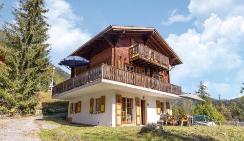Four-Bedroom Holiday Home