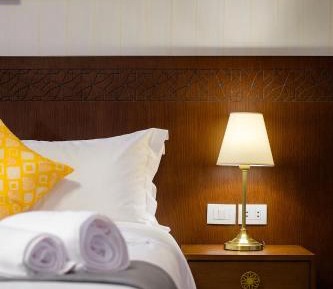 Deluxe Queen Room