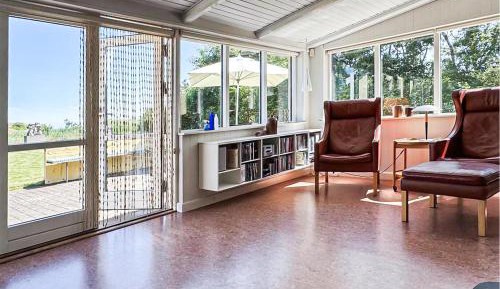 Five-Bedroom Holiday Home