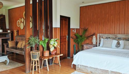 Deluxe Double Room with Bath