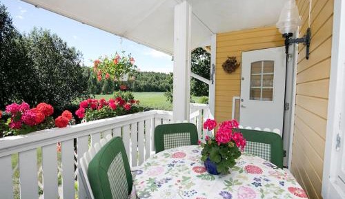 Two-Bedroom Holiday Home