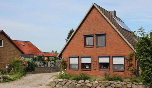 One-Bedroom Holiday Home