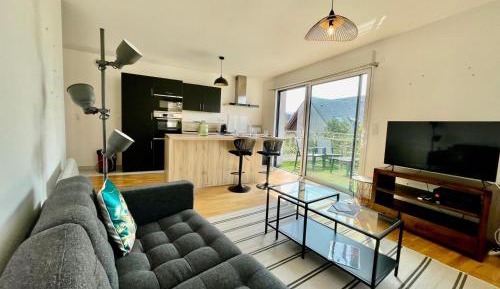 Two-Bedroom Apartment with Balcony