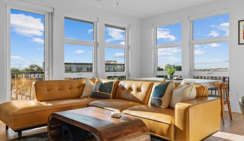 Two-Bedroom Deluxe Apartment