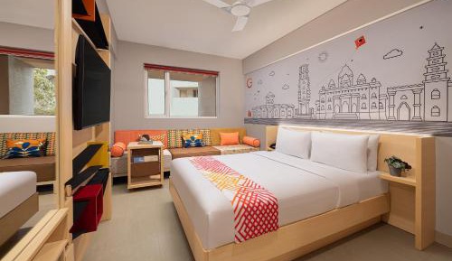 Luxe Queen Room