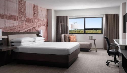 Guest Room, 1 King