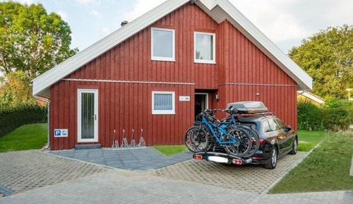 Three-Bedroom Vacation Home 