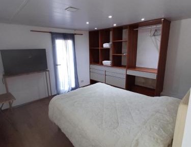 One-Bedroom House