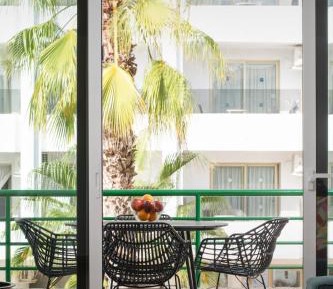 Three-Bedroom Deluxe Apartment