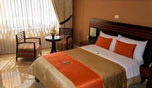Double Room (1 Adult + 1 Child)