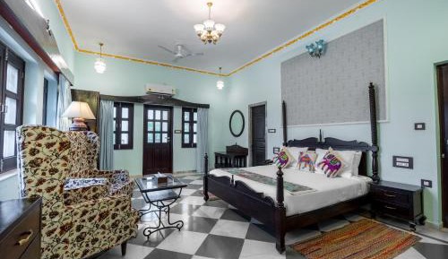 King Room with Balcony