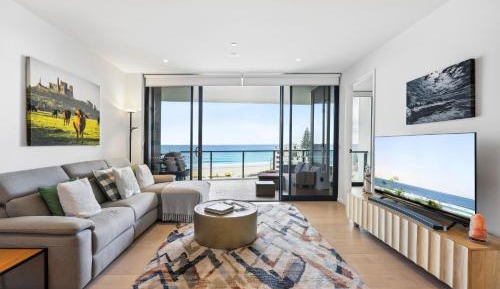 Two-Bedroom Apartment with Balcony and Sea View