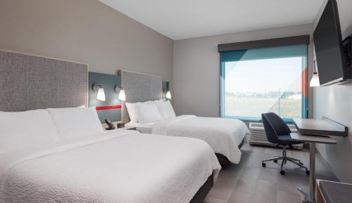 Standard Room with Two Queen Beds