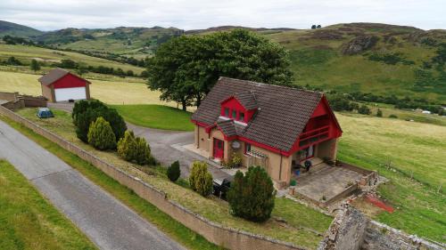 Villa with Garden View