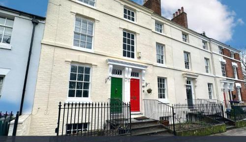 Three-Bedroom Townhouse