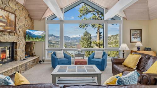 Four-Bedroom Holiday Home