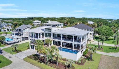 Six-Bedroom House