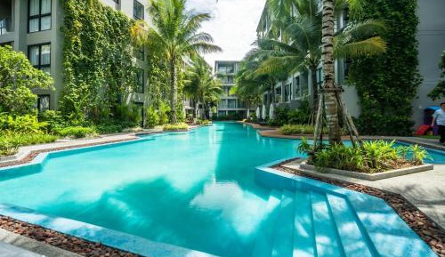 Two-Bedroom Apartment with Pool View