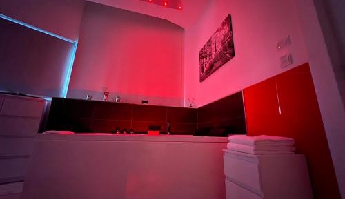 Deluxe Suite with Spa Bath