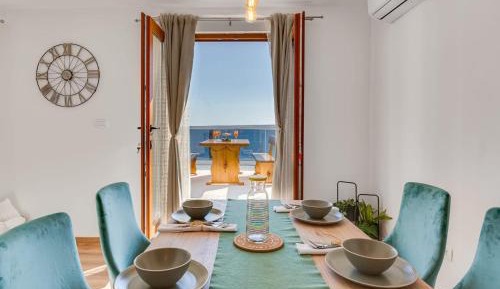 Two bedroom apartment with Sea view