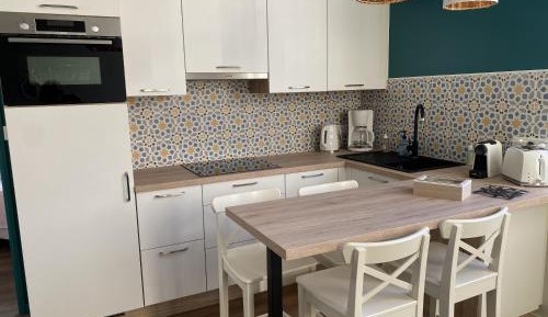 Apartment with Shower