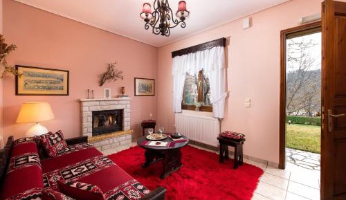 Apartment with Mountain View