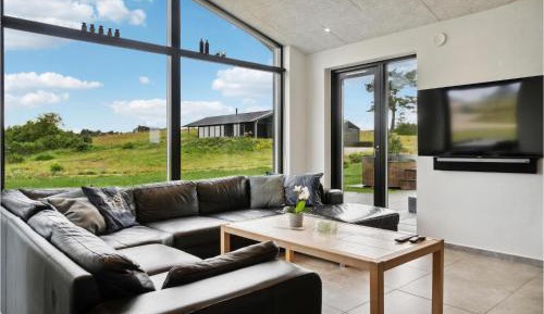 Five-Bedroom Holiday Home