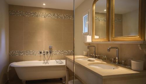 Superior Family Room