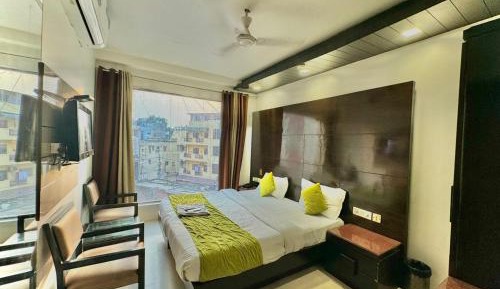Deluxe Double or Twin Room