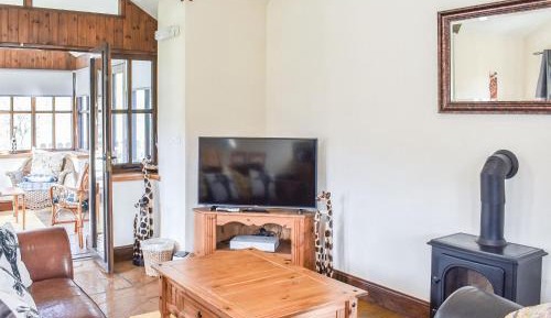 Two-Bedroom Holiday Home